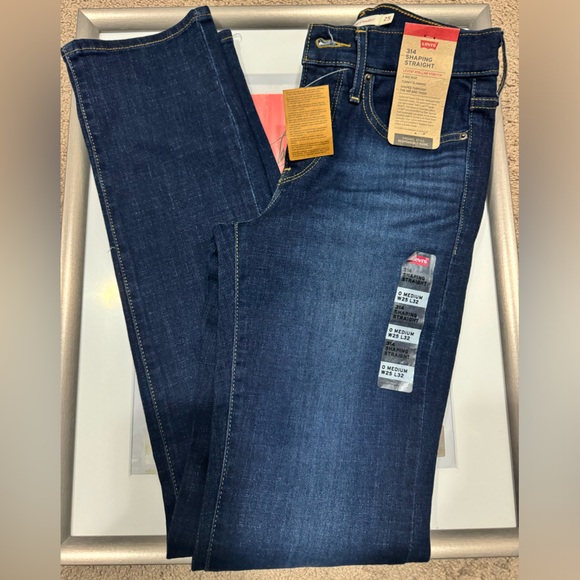 314 Shaping Slimming Straight Leg
Mid Rise Jeans - Picture 9 of 11